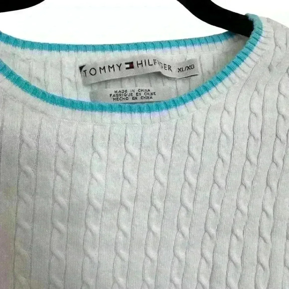 Braided V-Neck Sweater - Picture 4 of 5